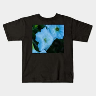 Flower with rain droplets. Kids T-Shirt